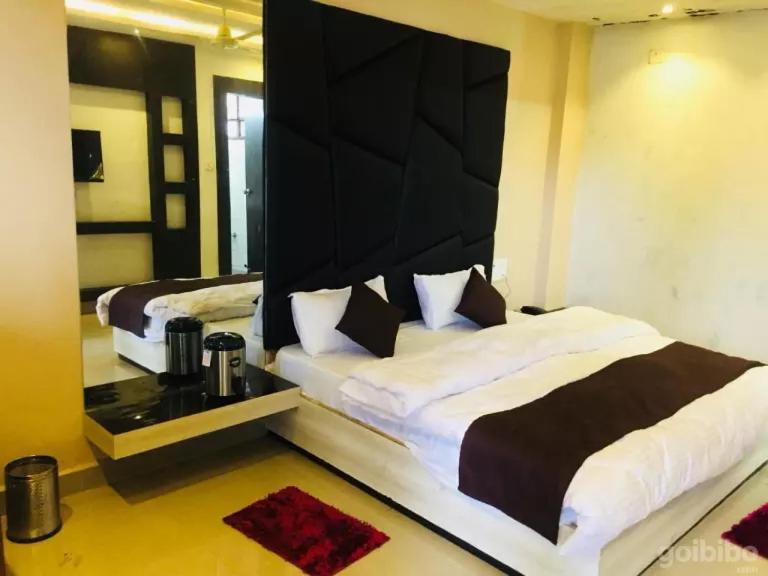Hotel Khalsa -Lake View Pachmarhi ภายนอก รูปภาพ
